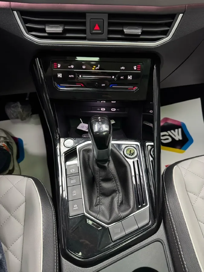 2023 Volkswagen Tayron 1.4T 150HP L4 7DCT,autocango,china used car exporter,china ev exporter,chinese used car exporter,chinese used ev exporter