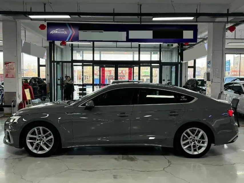 2022 Audi A5 2.0T 204HP L4 7DCT,autocango,china used car exporter,china ev exporter,chinese used car exporter,chinese used ev exporter