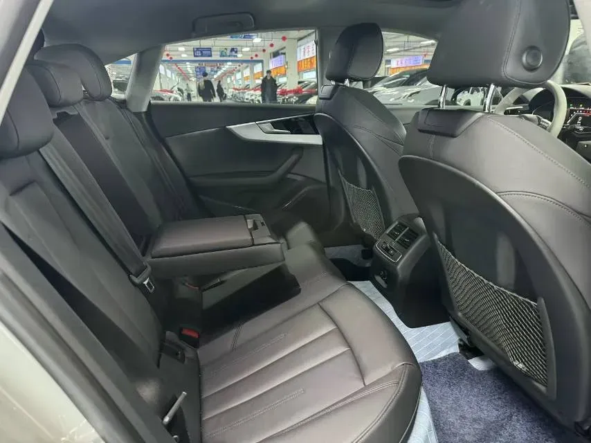 2022 Audi A5 2.0T 204HP L4 7DCT,autocango,china used car exporter,china ev exporter,chinese used car exporter,chinese used ev exporter
