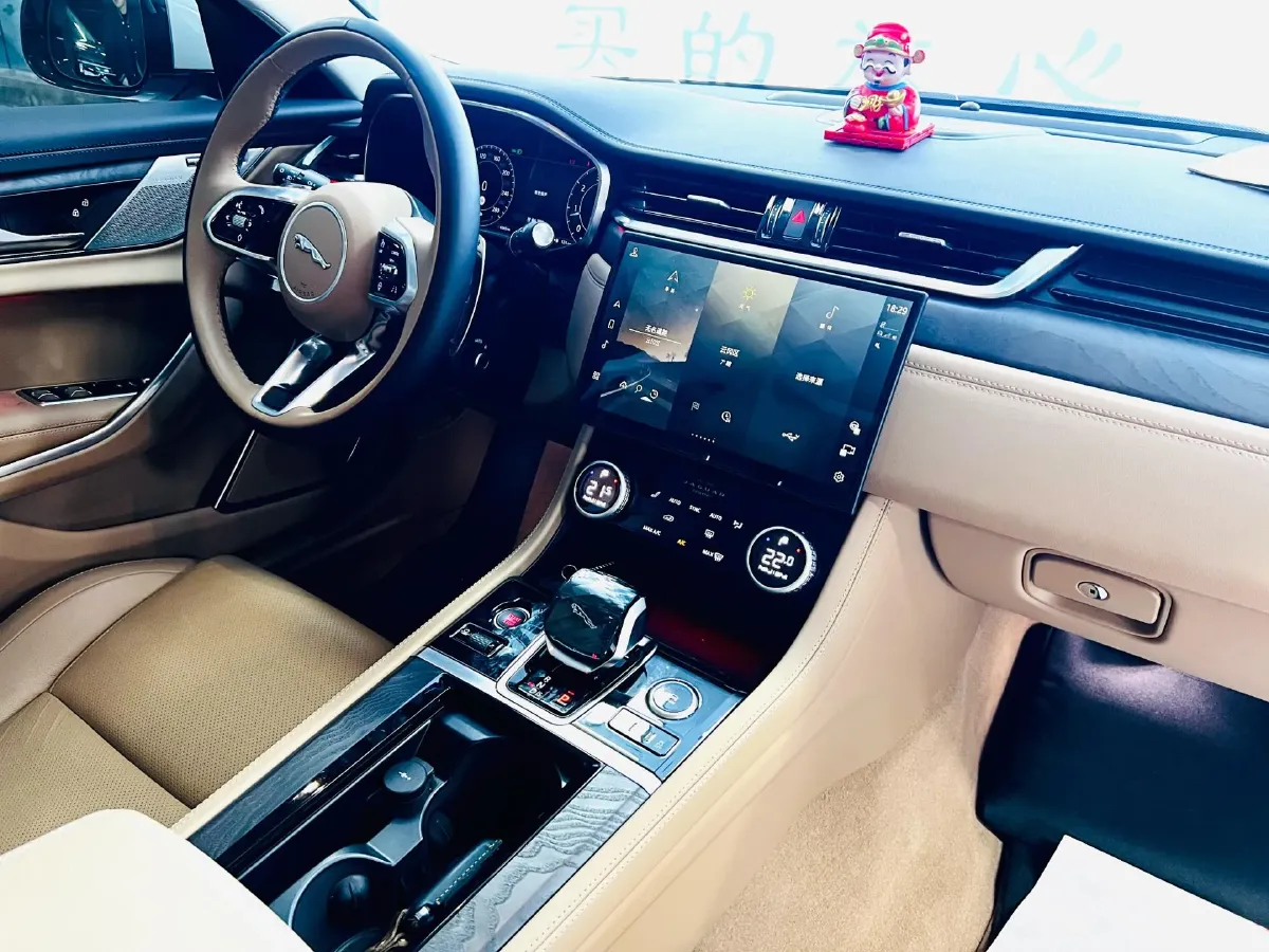 2024 Jaguar XFL 2.0T 250HP L4 8AT,autocango,china used car exporter,china ev exporter,chinese used car exporter,chinese used ev exporter