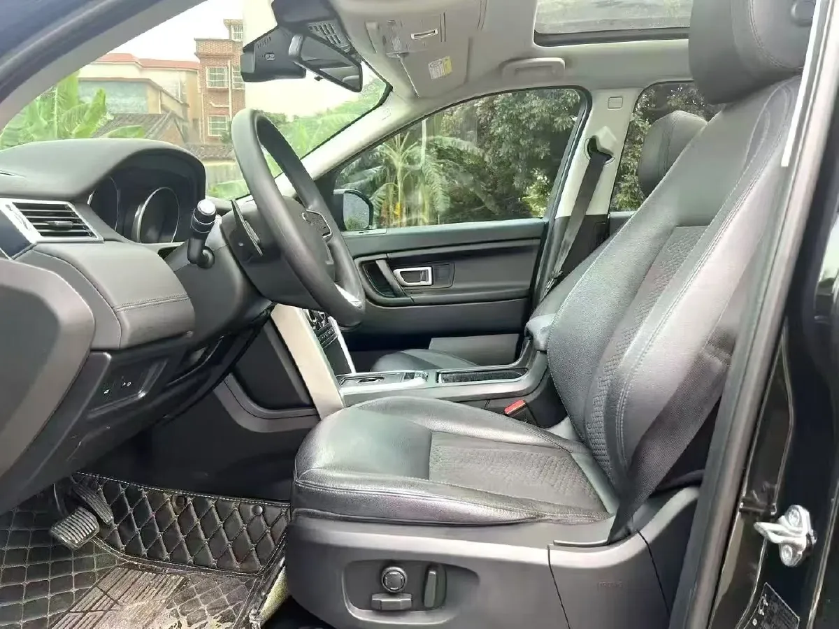 2018 Land Rover Discovery Sport 2.0T 241HP L4 9AT,autocango,china used car exporter,china ev exporter,chinese used car exporter,chinese used ev exporter