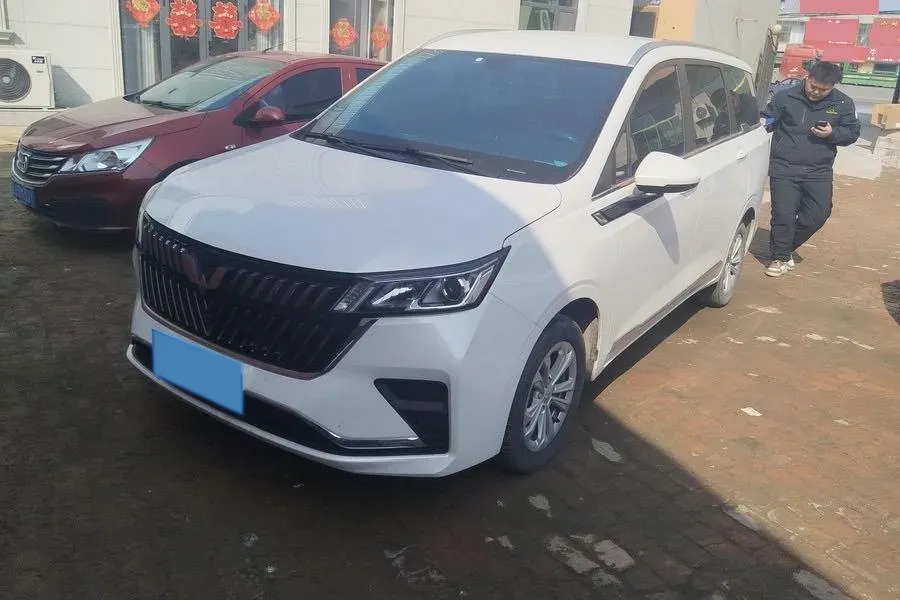 2022 WuLing JiaChen 1.5T 147HP L4 6MT,autocango,china used car exporter,china ev exporter,chinese used car exporter,chinese used ev exporter
