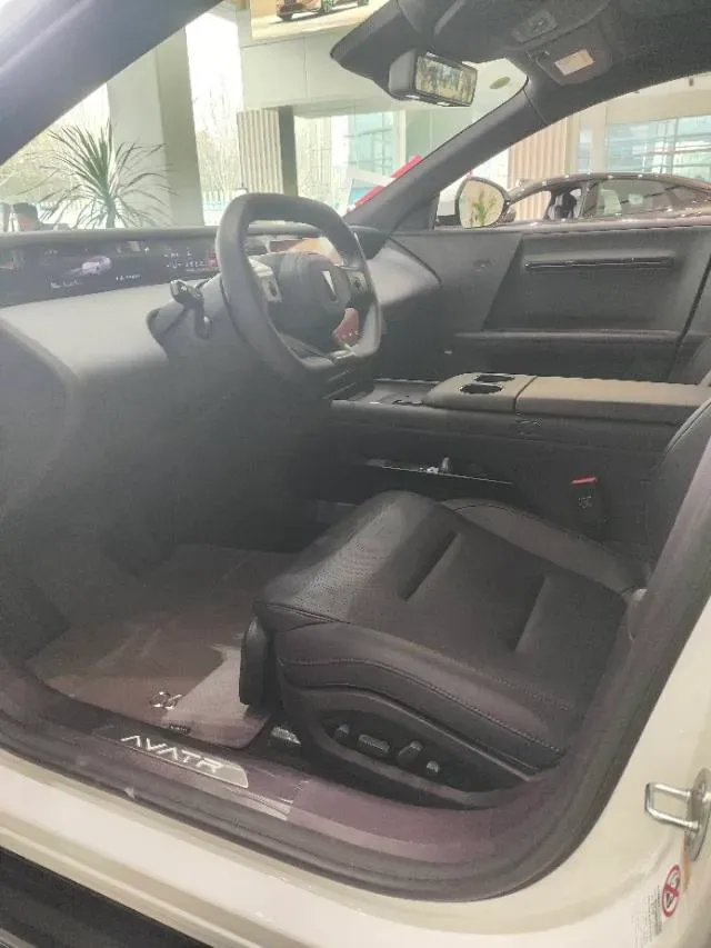 2025 Avatr 06 BEV,autocango,china used car exporter,china ev exporter,chinese used car exporter,chinese used ev exporter