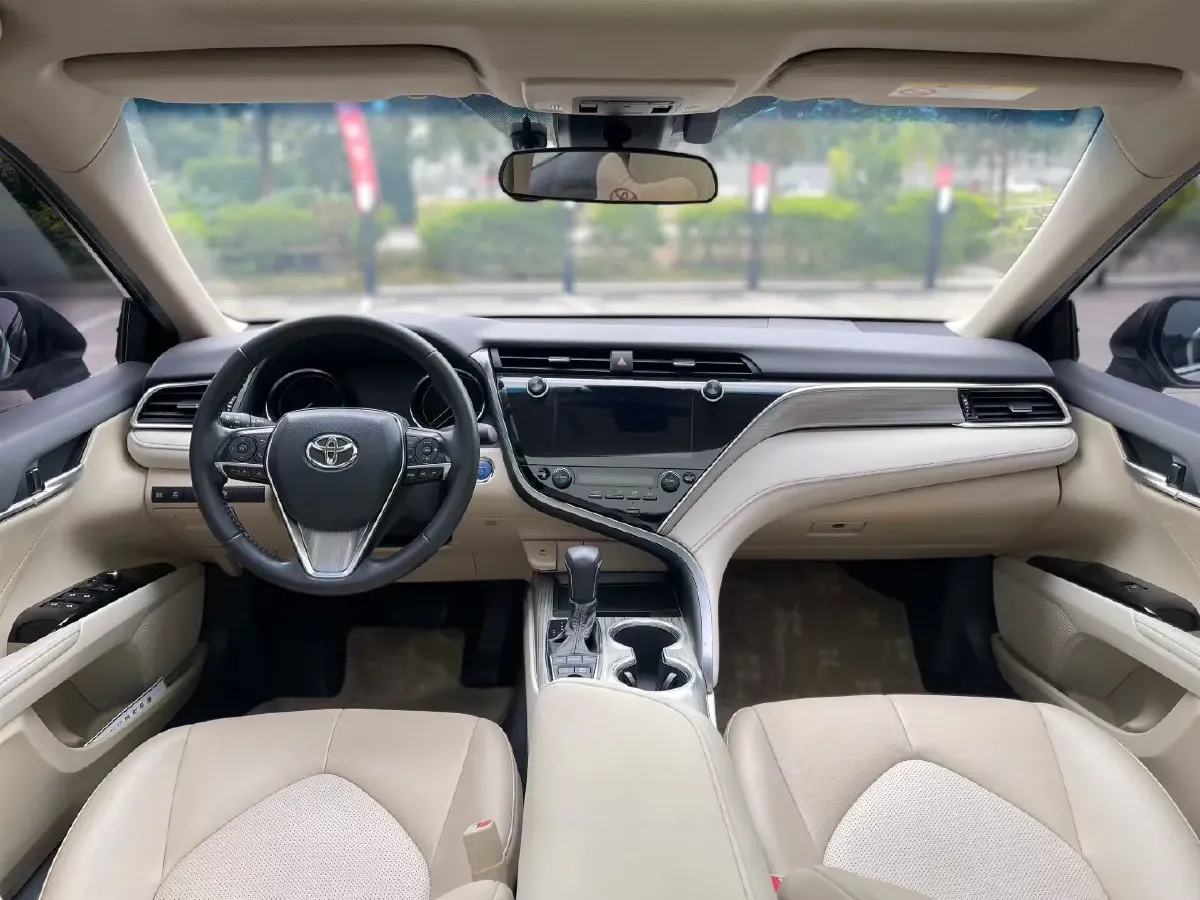 2019 Toyota Camry 2.5L 178HP L4 E-CVT Hybrid,autocango,china used car exporter,china ev exporter,chinese used car exporter,chinese used ev exporter