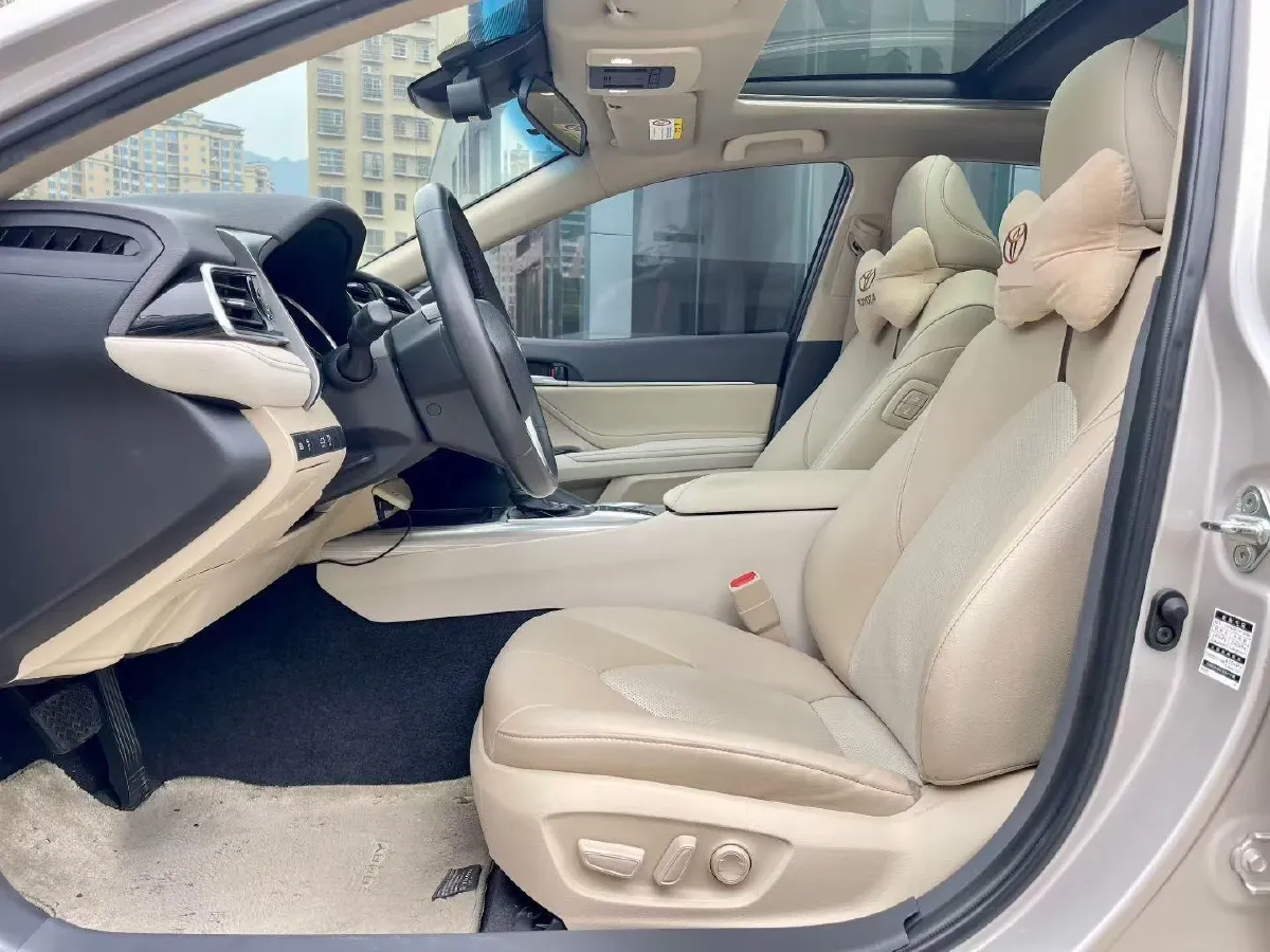 2019 Toyota Camry 2.5L 178HP L4 E-CVT Hybrid,autocango,china used car exporter,china ev exporter,chinese used car exporter,chinese used ev exporter