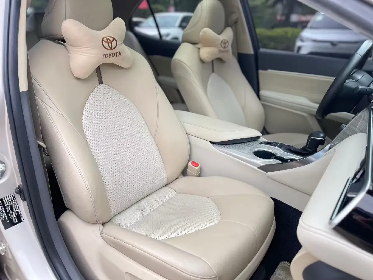 2019 Toyota Camry 2.5L 178HP L4 E-CVT Hybrid,autocango,china used car exporter,china ev exporter,chinese used car exporter,chinese used ev exporter