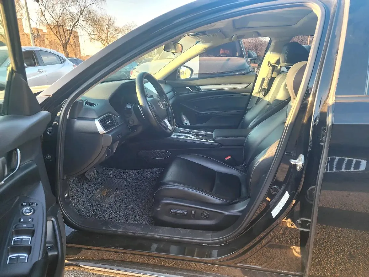 2018 Honda Accord 2.0L 146HP L4 E-CVT Hybrid,autocango,china used car exporter,china ev exporter,chinese used car exporter,chinese used ev exporter