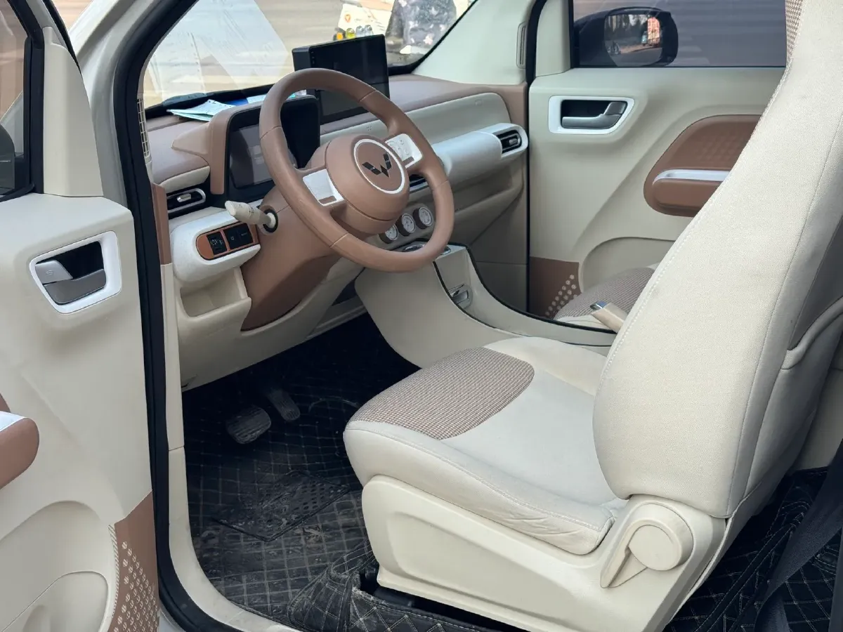 2024 WuLing HongGuang MINI EV BEV 17.3KWH,autocango,china used car exporter,china ev exporter,chinese used car exporter,chinese used ev exporter