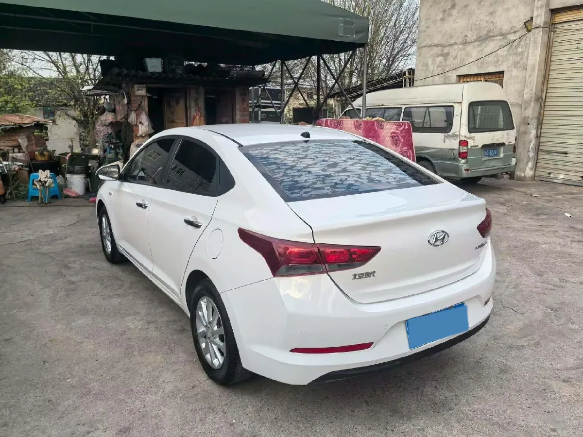 2016 Hyundai Verna 1.4L 100HP L4 6MT,autocango,china used car exporter,china ev exporter,chinese used car exporter,chinese used ev exporter