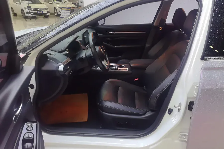 2022 Nissan Teana 2.0T 243HP L4 CVT,autocango,china used car exporter,china ev exporter,chinese used car exporter,chinese used ev exporter