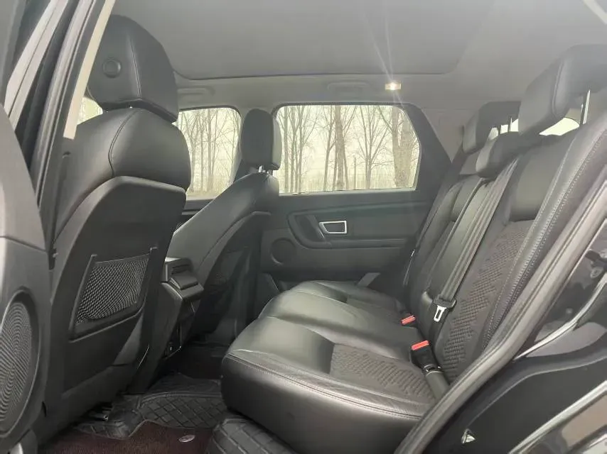 2019 Land Rover Discovery Sport 2.0T 241HP L4 9AT,autocango,china used car exporter,china ev exporter,chinese used car exporter,chinese used ev exporter