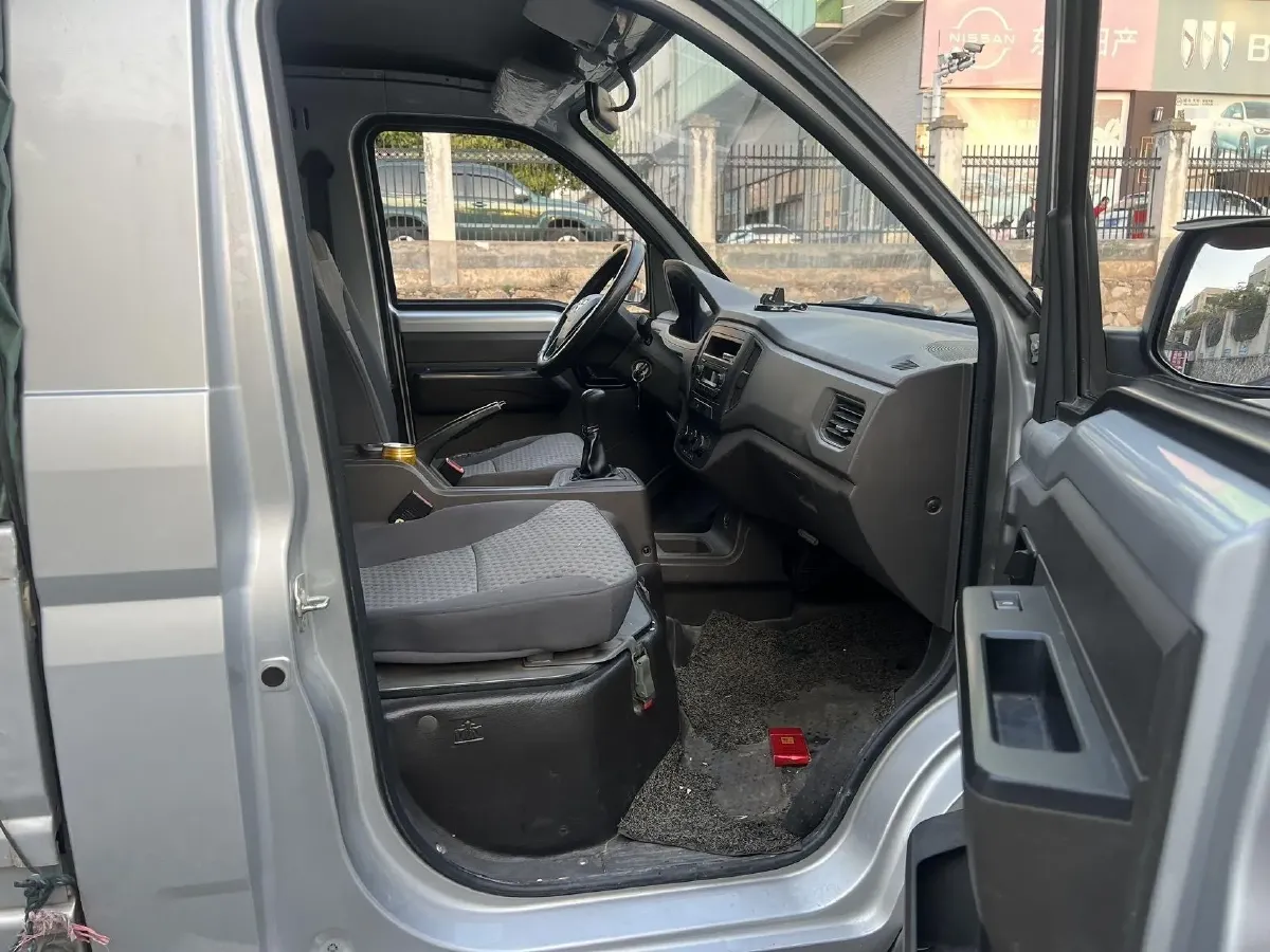 2021 WuLing RongGuang New Truck 1.8L 125HP L4 5MT,autocango,china used car exporter,china ev exporter,chinese used car exporter,chinese used ev exporter