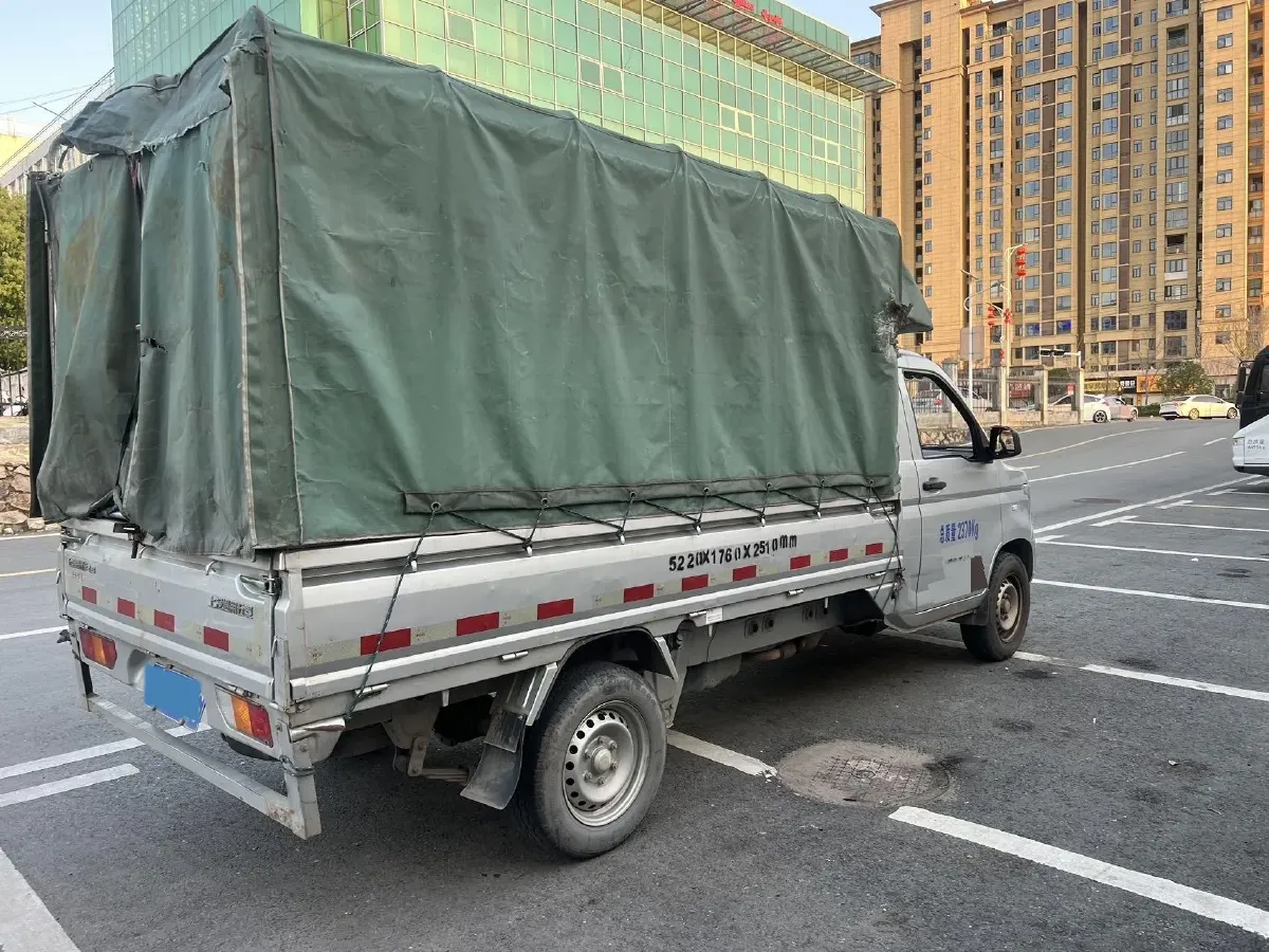 2021 WuLing RongGuang New Truck 1.8L 125HP L4 5MT,autocango,china used car exporter,china ev exporter,chinese used car exporter,chinese used ev exporter