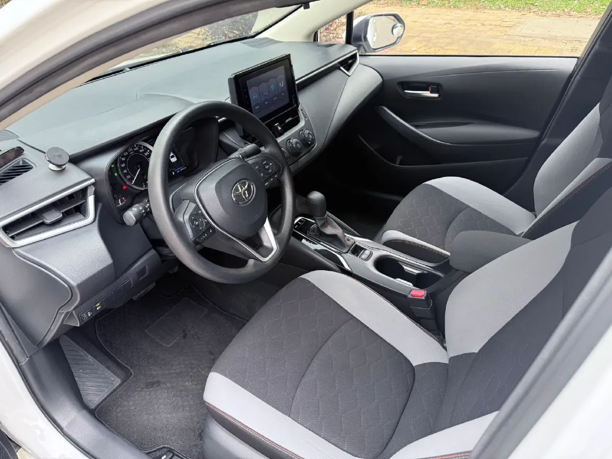 2021 Toyota Corolla 1.2T 116HP L4 CVT,autocango,china used car exporter,china ev exporter,chinese used car exporter,chinese used ev exporter