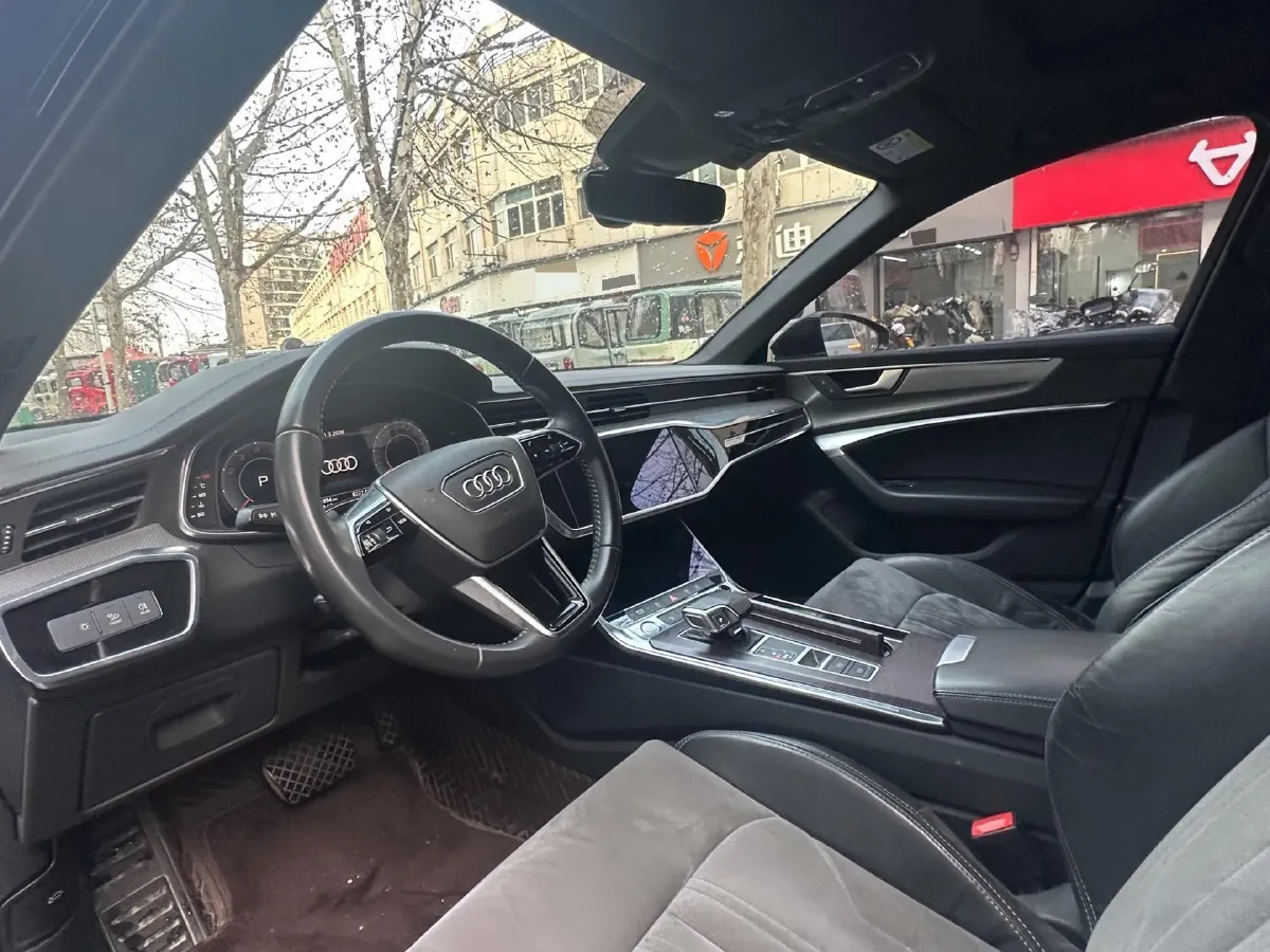 2019 Audi A6L 2.0T 190HP L4 7DCT,autocango,china used car exporter,china ev exporter,chinese used car exporter,chinese used ev exporter