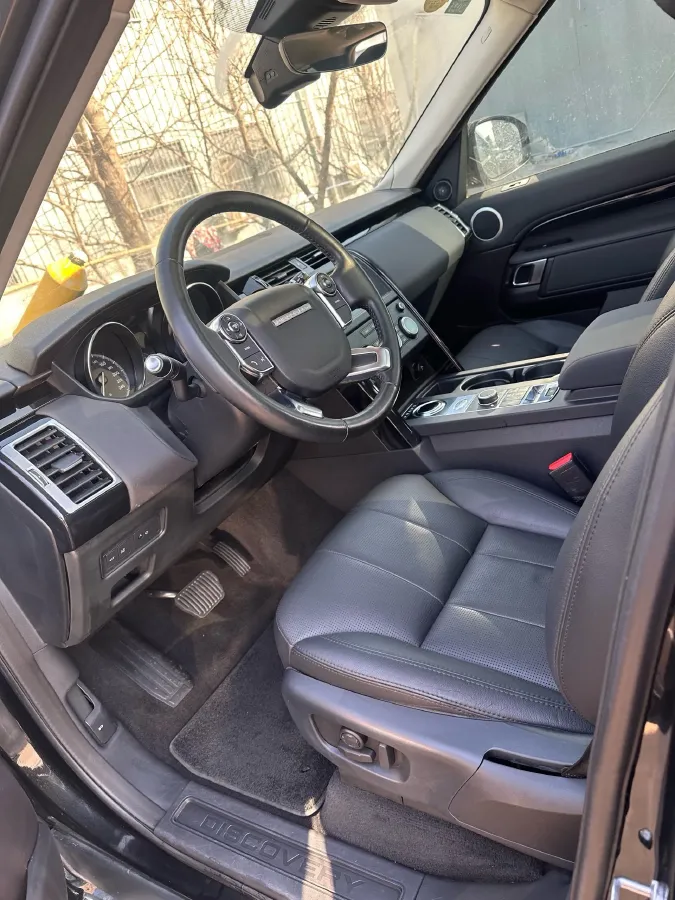 2018 Land Rover Discovery 3.0T 340HP V6 8AT,autocango,china used car exporter,china ev exporter,chinese used car exporter,chinese used ev exporter