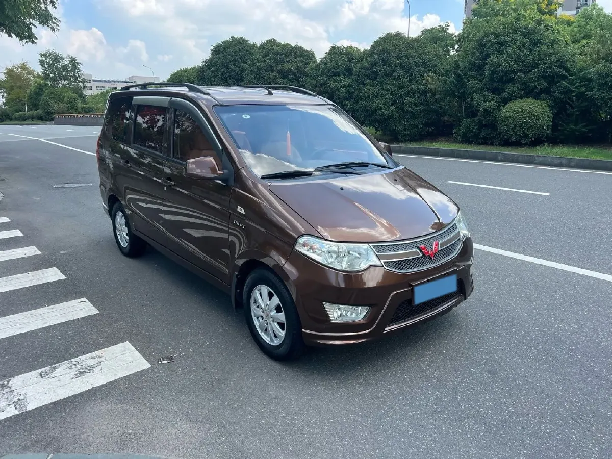 2018 WuLing HongGuang 1.2L 82HP L4 5MT,autocango,china used car exporter,china ev exporter,chinese used car exporter,chinese used ev exporter