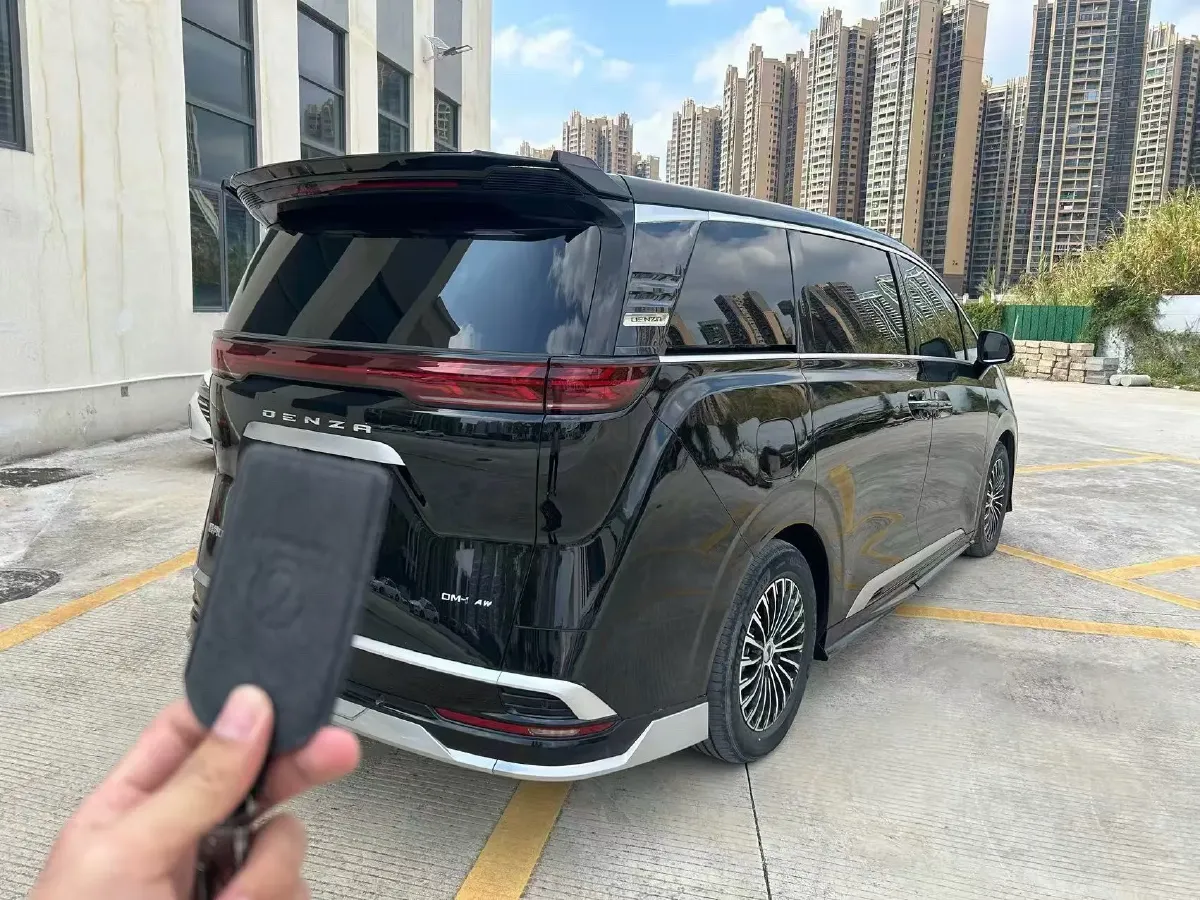 2022 Mercedes-Benz GLC Class 2.0T 197HP L4 9AT,autocango,china used car exporter,china ev exporter,chinese used car exporter,chinese used ev exporter