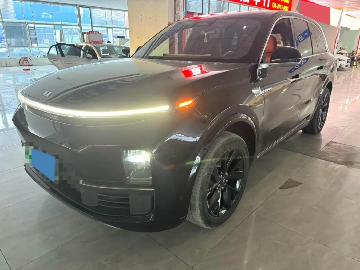 2023 Li L8 Range Extended 154HP REEV 40.9KWH,autocango,china used car exporter,china ev exporter,chinese used car exporter,chinese used ev exporter
