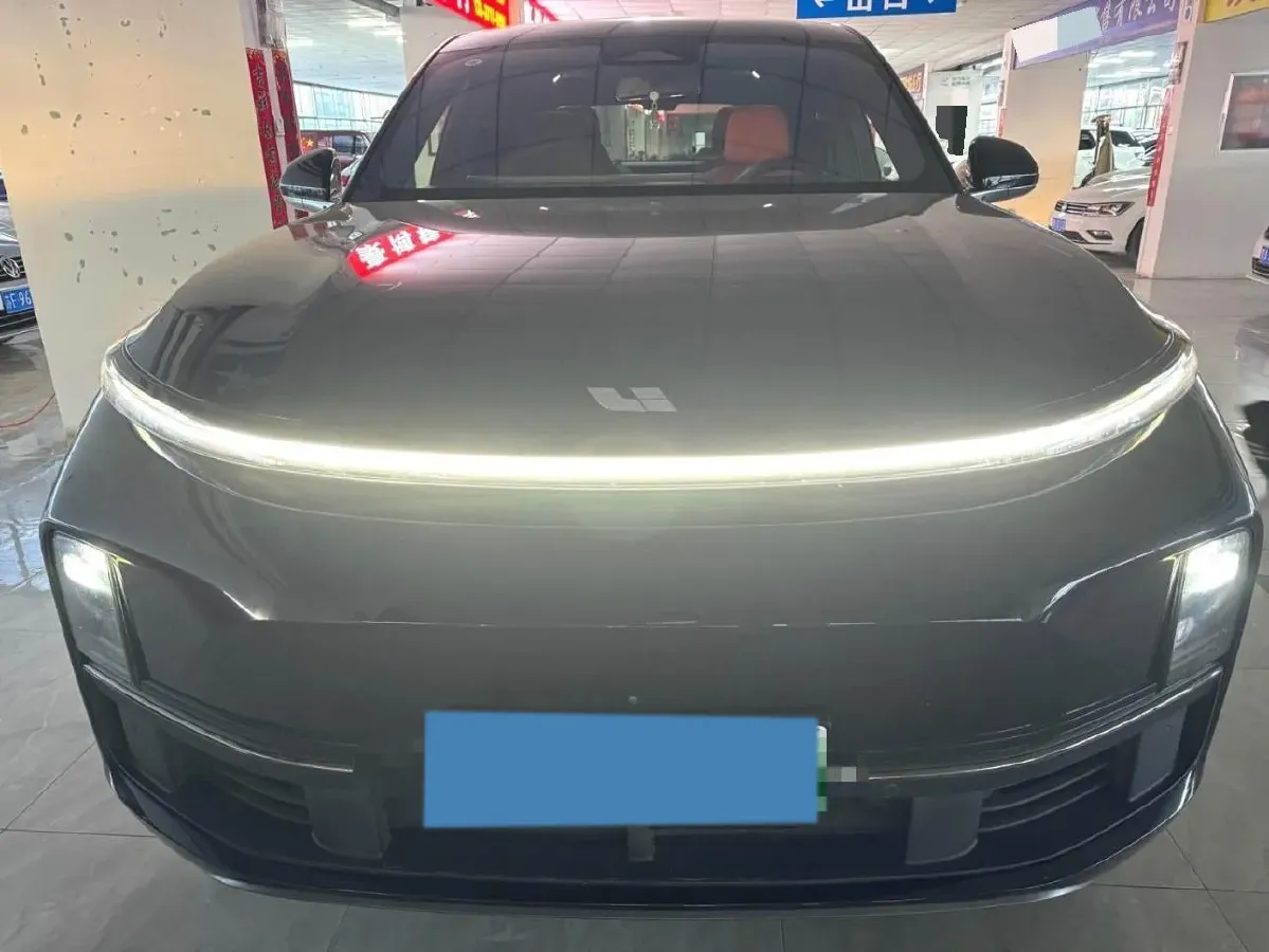 2023 Li L8 Range Extended 154HP REEV 40.9KWH,autocango,china used car exporter,china ev exporter,chinese used car exporter,chinese used ev exporter