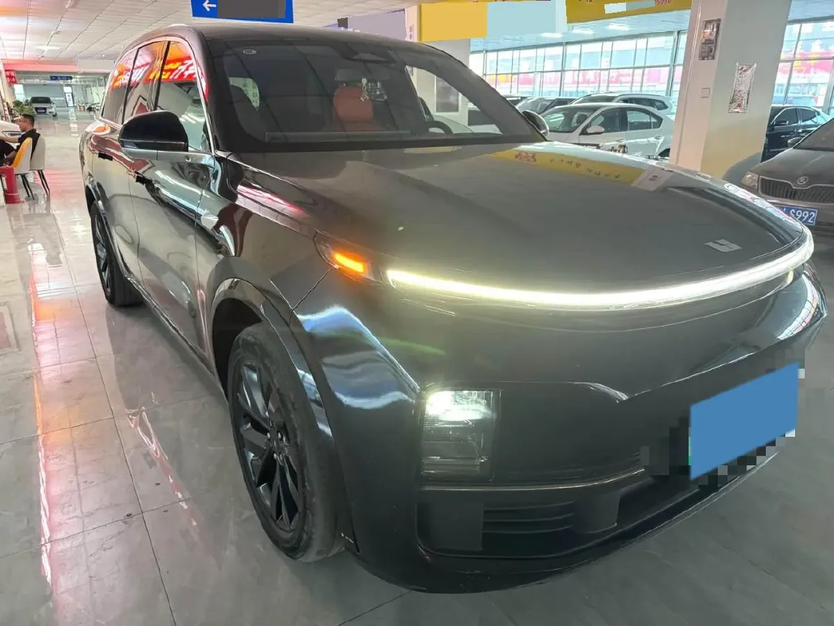 2023 Li L8 Range Extended 154HP REEV 40.9KWH,autocango,china used car exporter,china ev exporter,chinese used car exporter,chinese used ev exporter