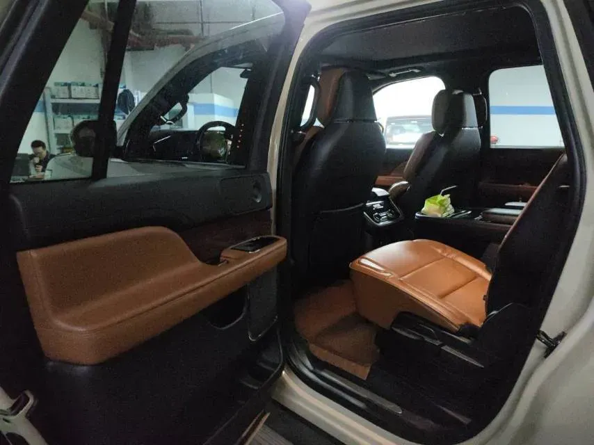 2018 Lincoln Navigator 3.5T 415HP V6 10AT,autocango,china used car exporter,china ev exporter,chinese used car exporter,chinese used ev exporter