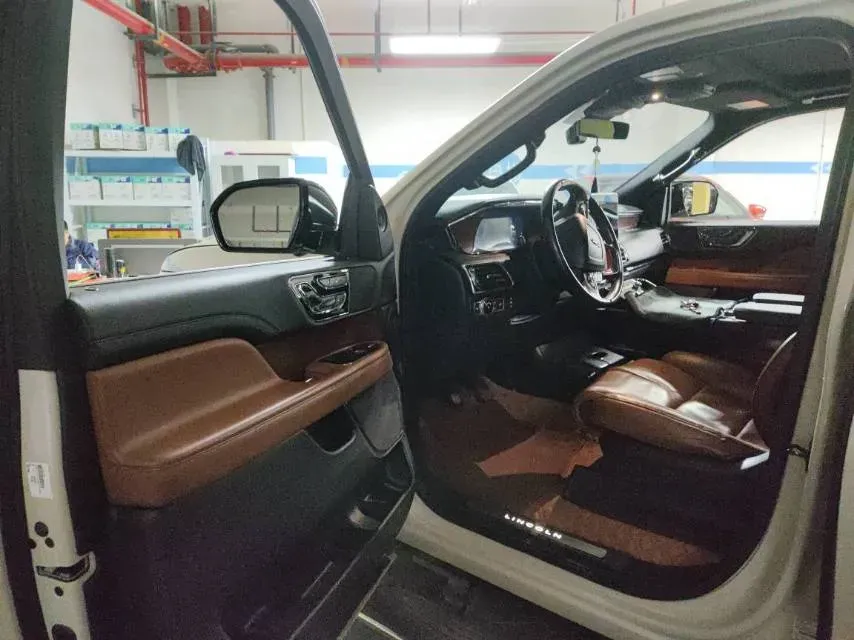 2018 Lincoln Navigator 3.5T 415HP V6 10AT,autocango,china used car exporter,china ev exporter,chinese used car exporter,chinese used ev exporter