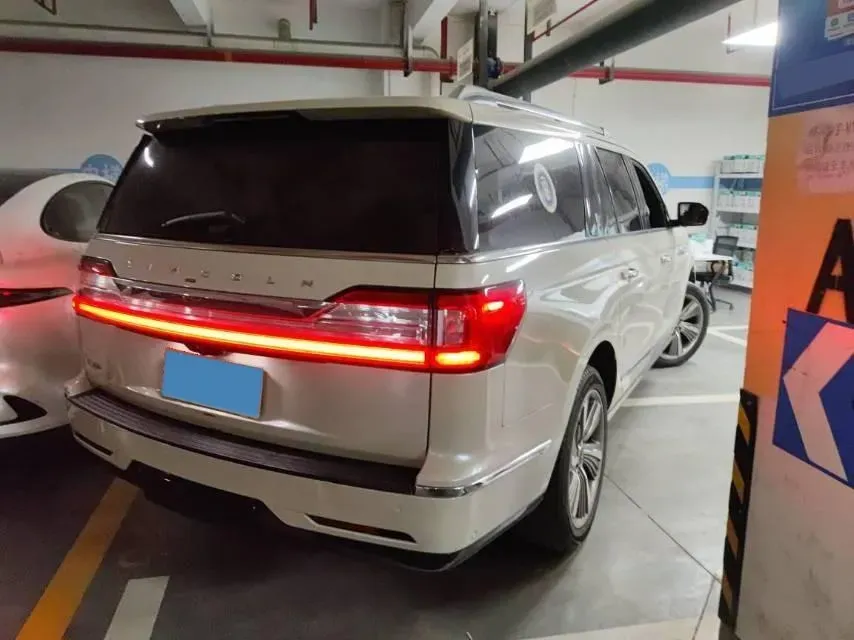 2018 Lincoln Navigator 3.5T 415HP V6 10AT,autocango,china used car exporter,china ev exporter,chinese used car exporter,chinese used ev exporter