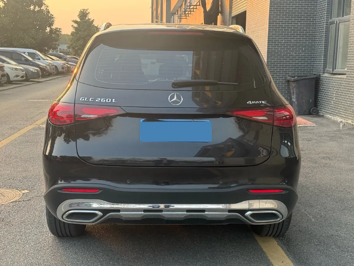 2023 Mercedes-Benz GLC Class 2.0T 204HP L4 9AT,autocango,china used car exporter,china ev exporter,chinese used car exporter,chinese used ev exporter