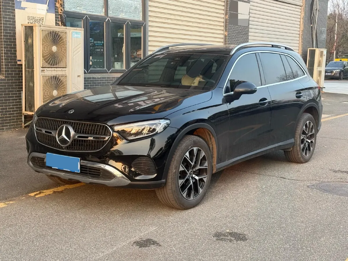 2023 Mercedes-Benz GLC Class 2.0T 204HP L4 9AT,autocango,china used car exporter,china ev exporter,chinese used car exporter,chinese used ev exporter