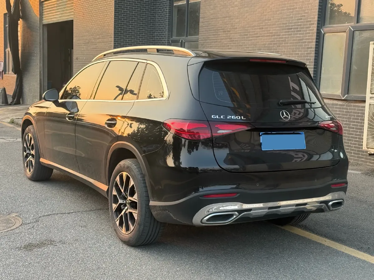 2023 Mercedes-Benz GLC Class 2.0T 204HP L4 9AT,autocango,china used car exporter,china ev exporter,chinese used car exporter,chinese used ev exporter