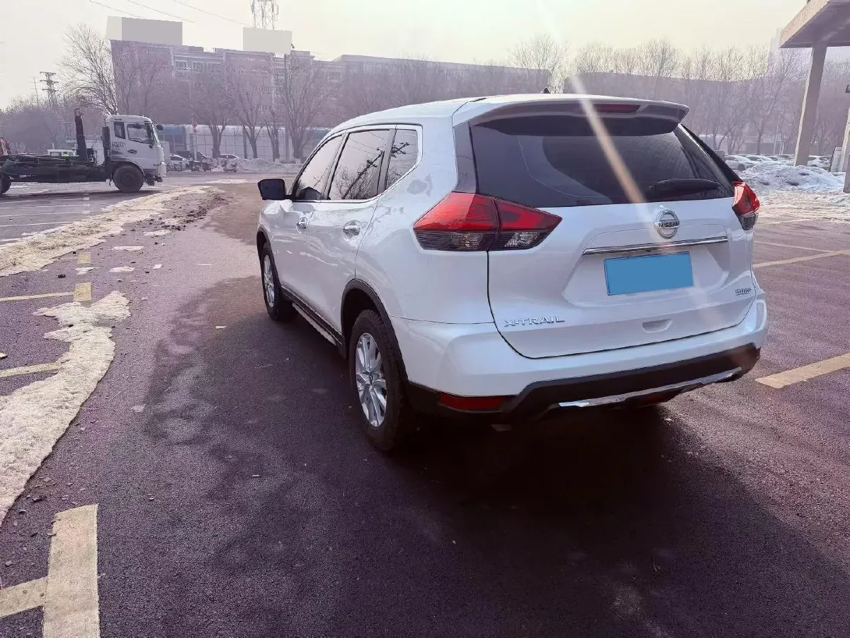 2023 Nissan X-Trail 2.0L 151HP L4 CVT,autocango,china used car exporter,china ev exporter,chinese used car exporter,chinese used ev exporter