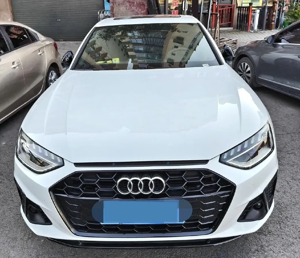 2024 Audi A4L 2.0T 190HP L4 7DCT,autocango,china used car exporter,china ev exporter,chinese used car exporter,chinese used ev exporter