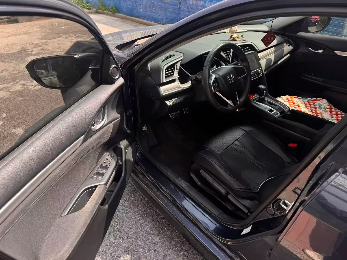 2019 Honda Civic 1.5T 177HP L4 CVT,autocango,china used car exporter,china ev exporter,chinese used car exporter,chinese used ev exporter