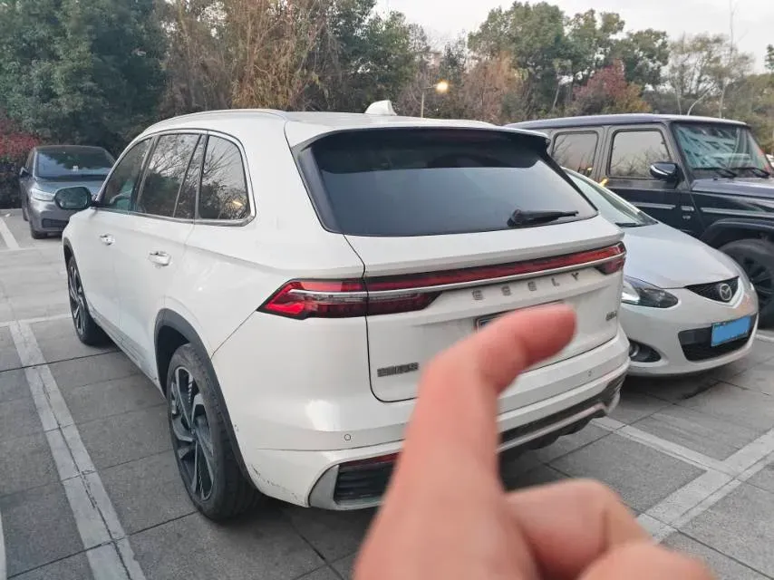 2021 Geely Monjaro 2.0T 218HP L4 7DCT,autocango,china used car exporter,china ev exporter,chinese used car exporter,chinese used ev exporter