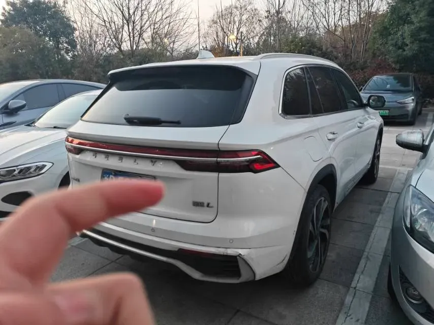 2021 Geely Monjaro 2.0T 218HP L4 7DCT,autocango,china used car exporter,china ev exporter,chinese used car exporter,chinese used ev exporter