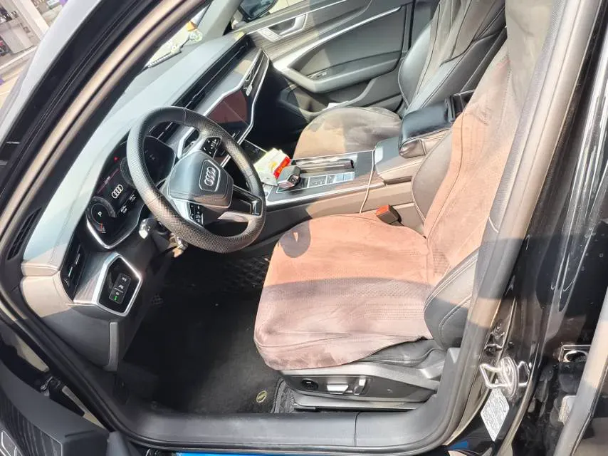 2024 Audi A6L 2.0T 245HP L4 7DCT,autocango,china used car exporter,china ev exporter,chinese used car exporter,chinese used ev exporter