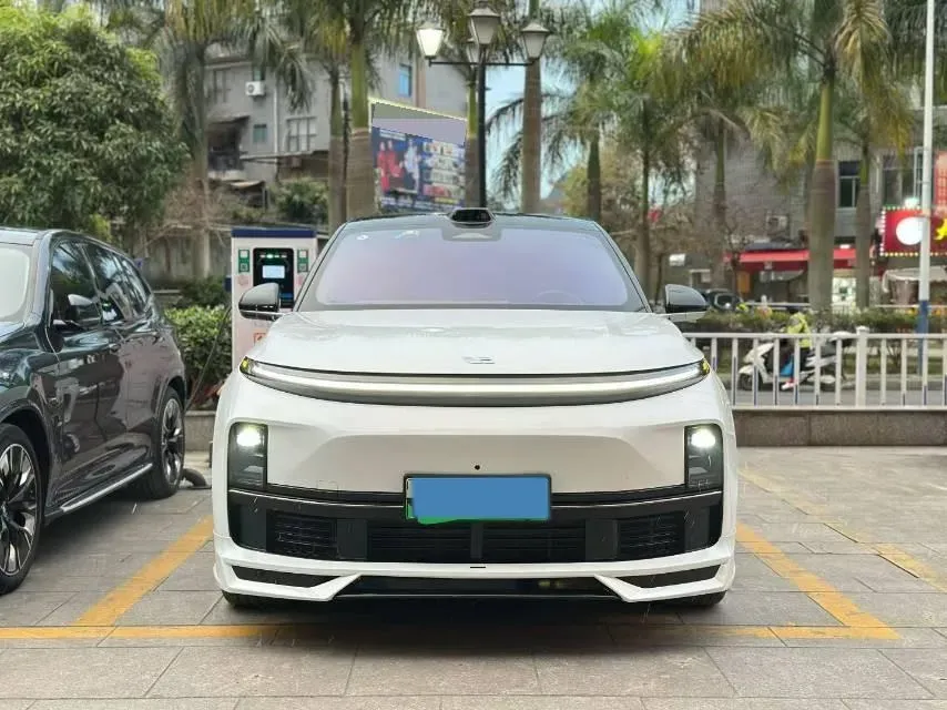 2023 Li L7 Range Extended 154HP REEV 40.9KWH,autocango,china used car exporter,china ev exporter,chinese used car exporter,chinese used ev exporter