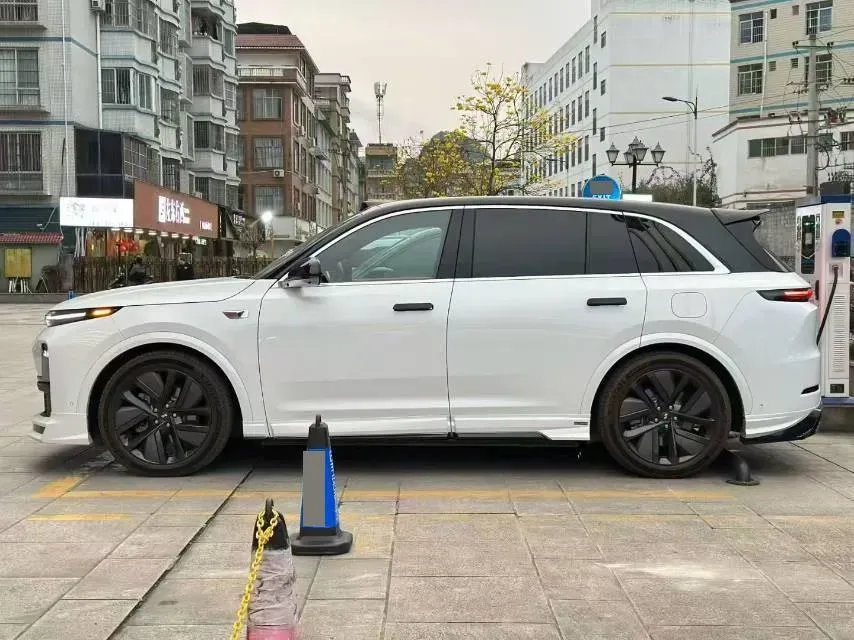 2023 Li L7 Range Extended 154HP REEV 40.9KWH,autocango,china used car exporter,china ev exporter,chinese used car exporter,chinese used ev exporter