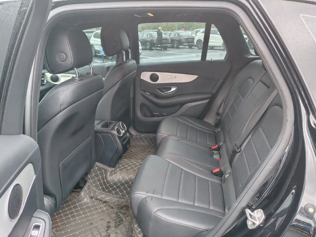 2021 Mercedes-Benz GLC Class 2.0T 197HP L4 9AT,autocango,china used car exporter,china ev exporter,chinese used car exporter,chinese used ev exporter