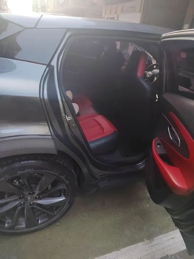 2020 ChangAn UNI-T 1.5T 180HP L4 7DCT,autocango,china used car exporter,china ev exporter,chinese used car exporter,chinese used ev exporter