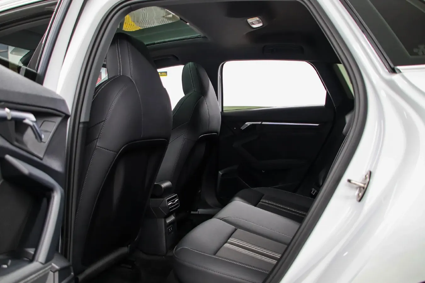 2022 Audi A3 1.4T 150HP L4 7DCT,autocango,china used car exporter,china ev exporter,chinese used car exporter,chinese used ev exporter