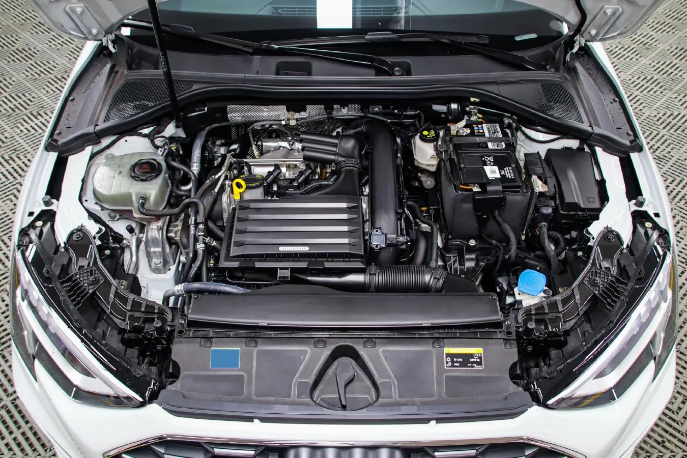 2022 Audi A3 1.4T 150HP L4 7DCT,autocango,china used car exporter,china ev exporter,chinese used car exporter,chinese used ev exporter