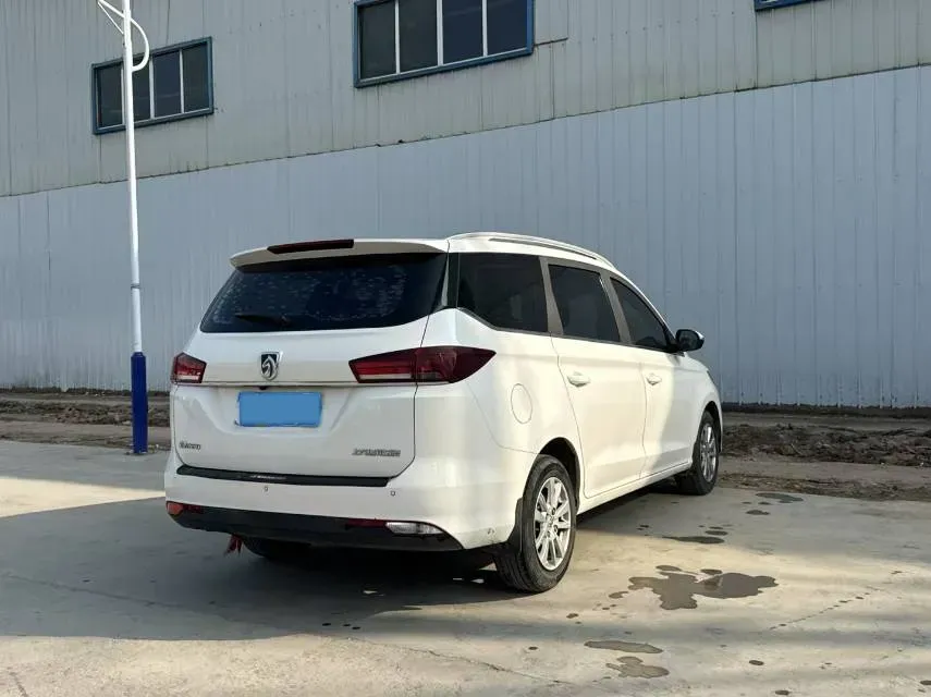 2019 BaoJun 360 1.5L 105HP L4 CVT,autocango,china used car exporter,china ev exporter,chinese used car exporter,chinese used ev exporter