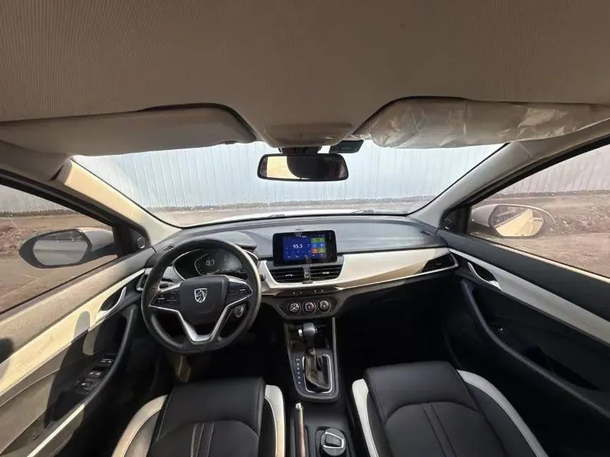 2019 BaoJun 360 1.5L 105HP L4 CVT,autocango,china used car exporter,china ev exporter,chinese used car exporter,chinese used ev exporter