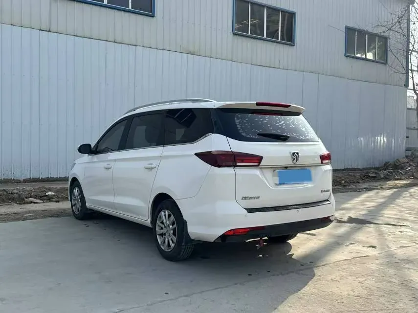 2019 BaoJun 360 1.5L 105HP L4 CVT,autocango,china used car exporter,china ev exporter,chinese used car exporter,chinese used ev exporter