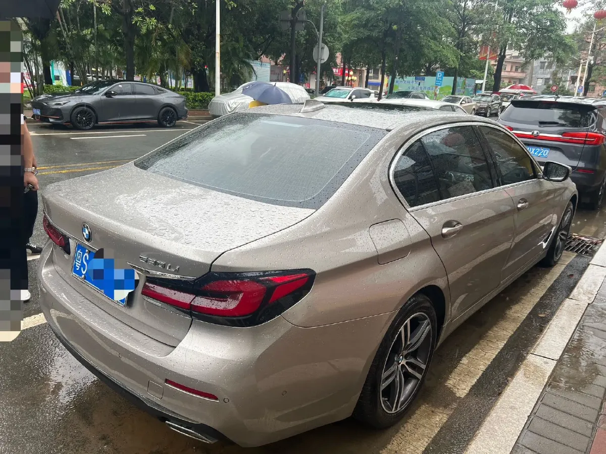 2021 BMW 5 Series 2.0T 252HP L4 8AT,autocango,china used car exporter,china ev exporter,chinese used car exporter,chinese used ev exporter