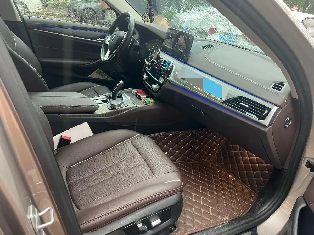 2021 BMW 5 Series 2.0T 252HP L4 8AT,autocango,china used car exporter,china ev exporter,chinese used car exporter,chinese used ev exporter