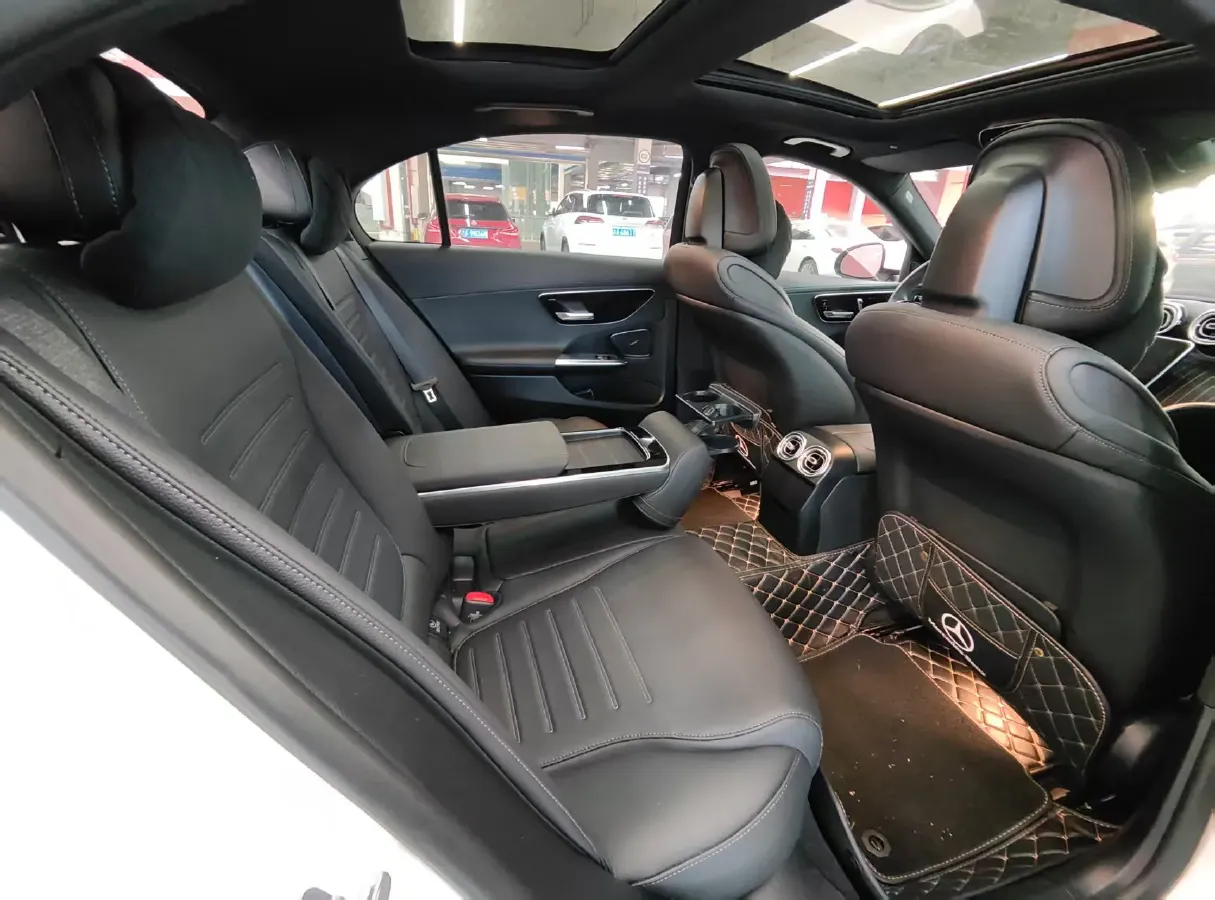 2024 Mercedes-Benz C Class 1.5T 204HP L4 9AT,autocango,china used car exporter,china ev exporter,chinese used car exporter,chinese used ev exporter