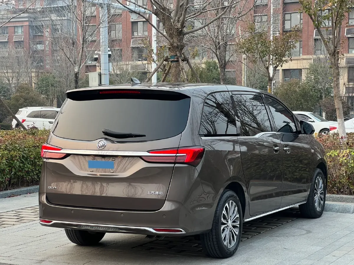 2023 Buick GL8 2.0T 237HP L4 9AT,autocango,china used car exporter,china ev exporter,chinese used car exporter,chinese used ev exporter